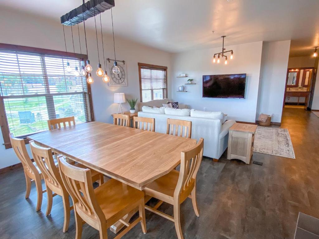 Remodeled Ski In-Out - 305 Soaring Eagle - Luxury! Dunmore Buitenkant foto