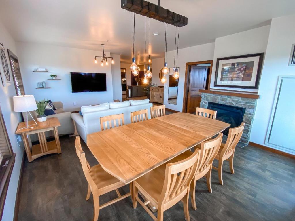 Remodeled Ski In-Out - 305 Soaring Eagle - Luxury! Dunmore Buitenkant foto